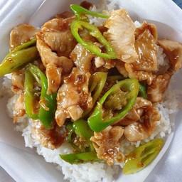 หมูผัดพริกหยวกราดข้าว