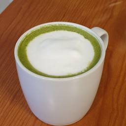 มัทฉะลาเต้ร้อน (Matcha Latte Hot)