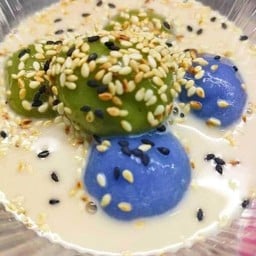 chaya coffee salad & dessert