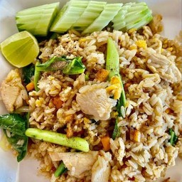 ข้าวผัดไก่