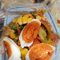 ตำข้าวโพด ไข่เค็ม