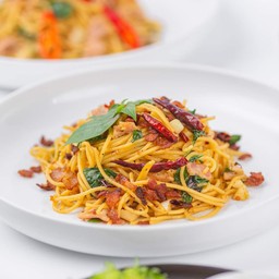 สปาเก็ตตี้พริกแห้งแฮมไก๋