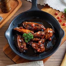 Chicken Wings with Pomegranates Molasses