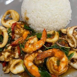 ข้าวกระเพราทะเลเดือด