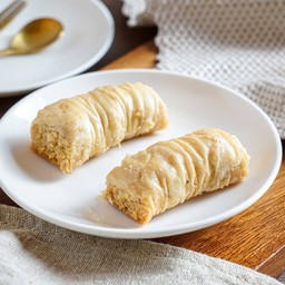 Fingers Cashew nuts 2 pcs.