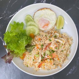 ข้าวผัดทะเล