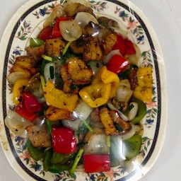 ปลาเก๋าผัดพริกไทยดำ ราดข้าว(รูปภาพเพื่อโฆษณา)