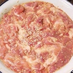 มอธหมูกระทะ เกาะไร่