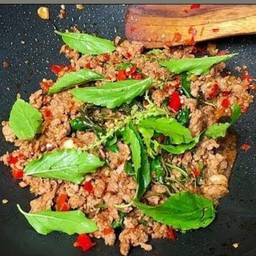 จันทร์เปิดกะเพราพริกแห้งโบราณ 1