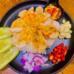 ข้าวหน้ากุ้งแกะ