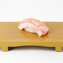 663.Abiri Toro Salmon 1pcs