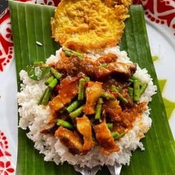 พริกแกงหมูกรอบ+ไข่เจียว