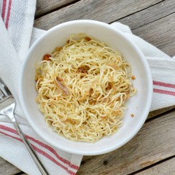 บะหมี่กระเทียมเจียว (ลวก)