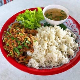 ข้าวหน้าลาบเหนือ