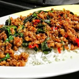 ข้าวราดกระเพราหมูสับ