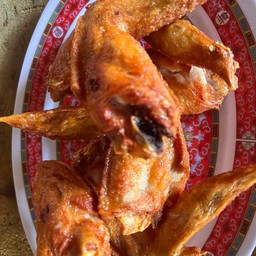 ปีกไก่ทอดน้ำปลา