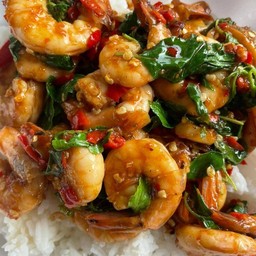 กระเพรากุ้ง