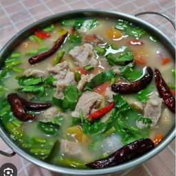 ต้มแซ่บกระดูกหมู