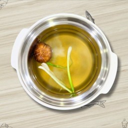 ซุปปลาแห้ง 4 ชนิด (Dashi 4 Fishes)