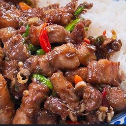 ข้าวราดสามชั้นผัดกะปิ
