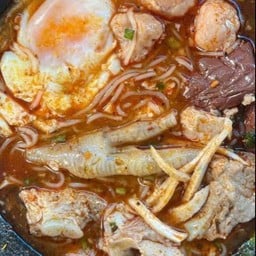 ก๋วยจั๊บณวนอุบลแซ่บอีหลี&เล้งแซ่บแซ่บ1