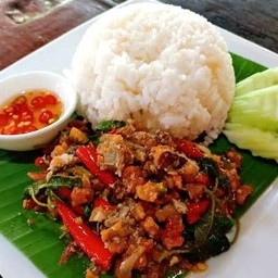 กะเพราไข่ปู ราดข้าว