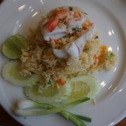 ข้าวผัดทะเล