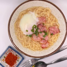 มาม่าญี่ปุ่น เบค่อน ไข่ออนเซน