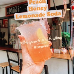 Honey Peach Lemon Sparkle