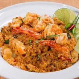 ข้าวผัดต้มยำทะเล