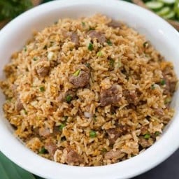 ข้าวผัดเนื้อ