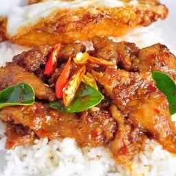 ข้าวเนื้อผัดพริกเผา
