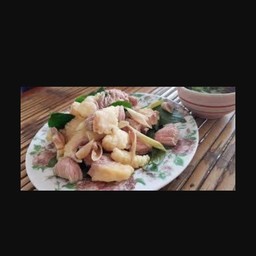 ลวกจิ้มเนื้อเสือ