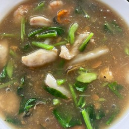 ราดหน้าหมูชิ้น