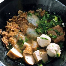ก๋วยเตี๋ยวปากหม้อ