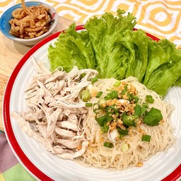 (เมนูใหม่) เส้นหมี่คลุกไก่ฉีก จี๊ดจาด หน้าล้น