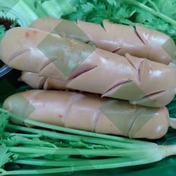 ฮอทดอกหมูสไปร์ซี่หนังกรอบ