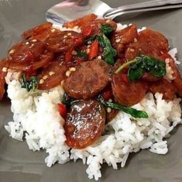 ข้าวกระเพราไก่เชียง