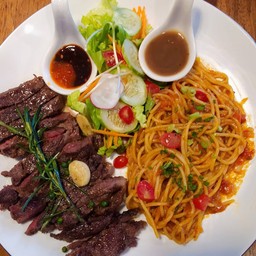 เนื้อริบอายพรีเมียมย่าง คู่สปาเก็ตตี่พริกแห้ง