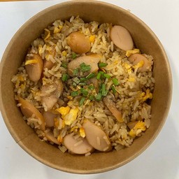 ข้าวผัดไส้กรอก