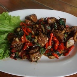 ผัดกะเพราเนื้อตุ๋น