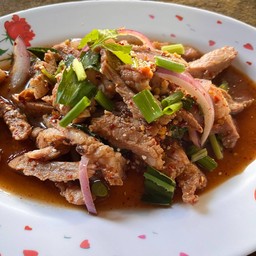 น้ำตกเนื้อ