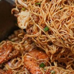 ลาบมาม่า กุ้ง