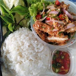 ชุดข้าวลาบไก่กรอบ