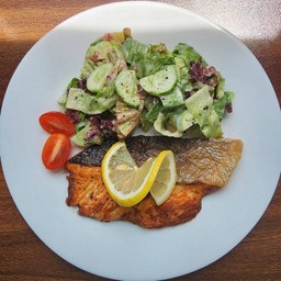 ( เมนูแนะนำ ) - สเต็กปลาแซลมอน  - สลัดครีมมะนาว พรีเมี่ยม - ( ขายดี ) เมนูแนะนำ!