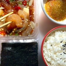 [อร่อยซ่ากับโค้ก] Set กุ้ง+แซลม่อนดองซีอิ้ว +  โค้ก ไม่มีน้ำตาล (กระป๋อง) 