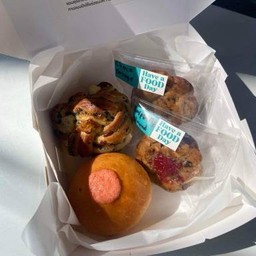 Buns and Cookies Set