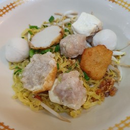 ก๋วยเตี๋ยว บะหมี่แบน (น้ำ)