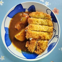 ไก่ทอดบ้านแมว8ตัว