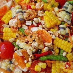 ตำข้าวโพด + ไข่เค็ม